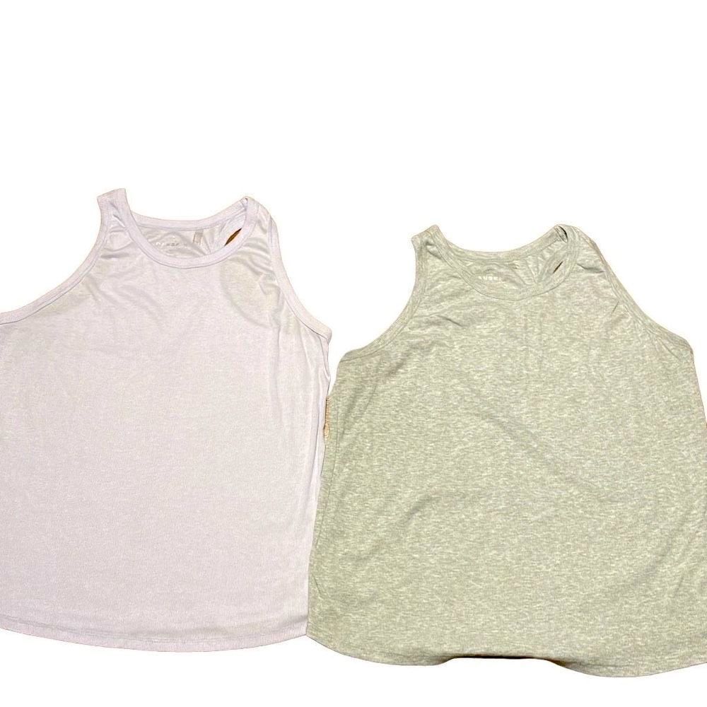 Lot Of Two Danskin Soft Rib Knit Tank Tops One Gray, One Lavender Xl
